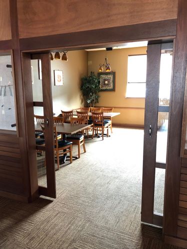 East Vancouver Restaurant Building & Business: 14387 SE Mill Plain Blvd, Vancouver, WA 98684